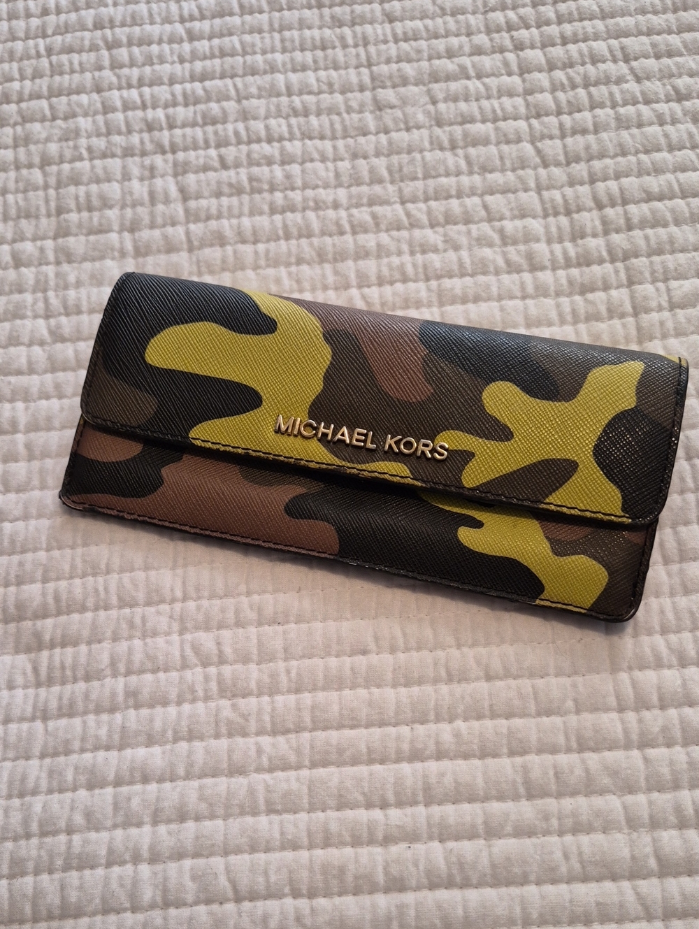 Michael Kors Women's Camouflage Wallet - Camo Style!